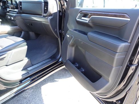 Used 2024 GMC Sierra 1500 Elevation w/ Preferred Package AWD/4WD image 25