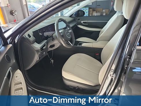 Used 2024 Hyundai Sonata SEL w/ Convenience Package image 12
