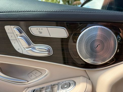 Used 2016 Mercedes-Benz GLC 300 4MATIC image 8
