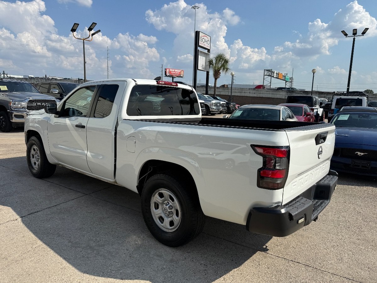 Used 2022 Nissan Frontier S RWD image 6