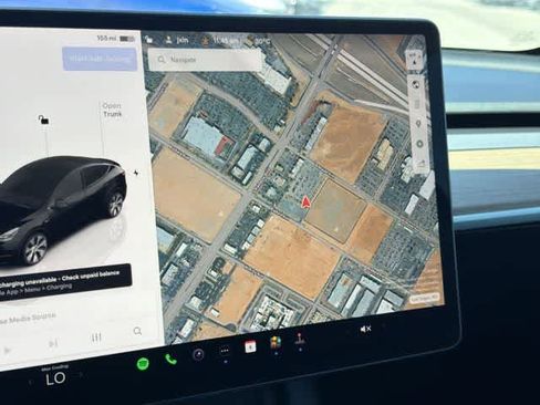 Used 2023 Tesla Model Y Long Range image 21