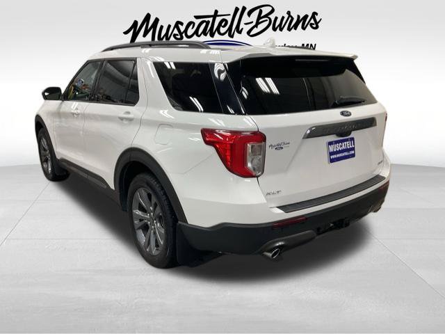 Used 2023 Ford Explorer XLT w/ Equipment Group 202A AWD/4WD image 3