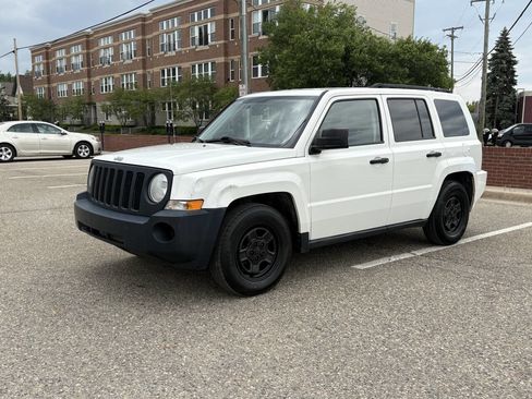 Used 2009 Jeep Patriot Sport FWD image 12