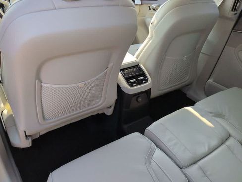Used 2026 Volvo XC90 T8 Ultra w/ Protection Package Premier AWD/4WD image 18