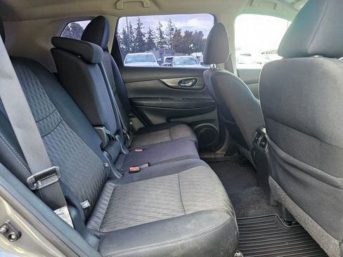 Used 2018 Nissan Rogue S image 13