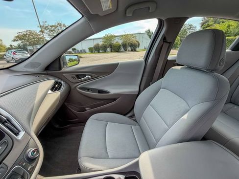 Used 2023 Chevrolet Malibu LS FWD image 14