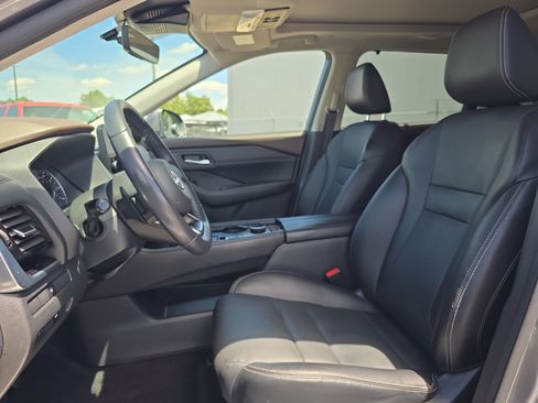 Used 2022 Nissan Rogue SL w/ SL Premium Package AWD/4WD image 12