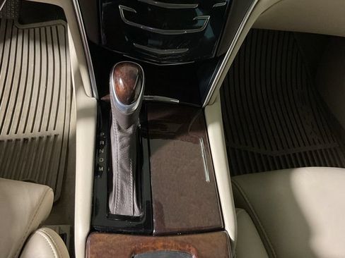 Used 2014 Cadillac XTS Premium FWD image 32