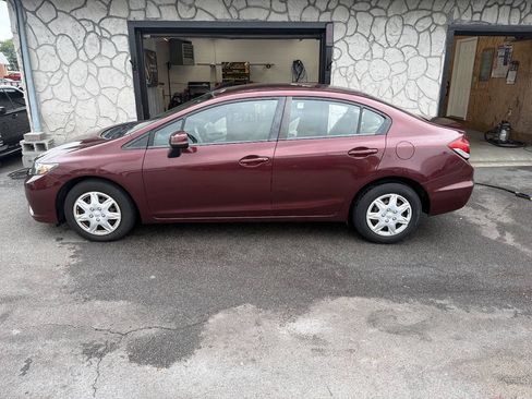 Used 2013 Honda Civic LX image 1