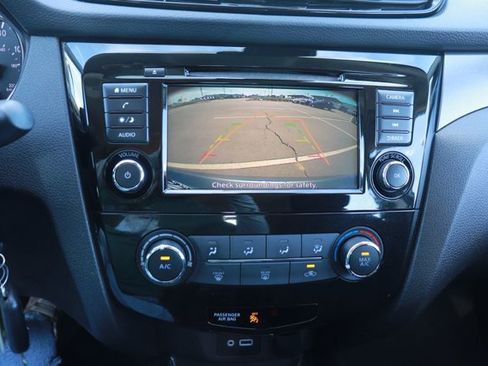 Used 2022 Nissan Rogue Sport S image 24