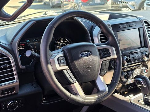 Used 2015 Ford F150 Platinum w/ Equipment Group 701A Luxury image 22