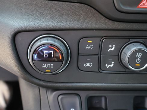 Used 2019 GMC Terrain SLT FWD image 30