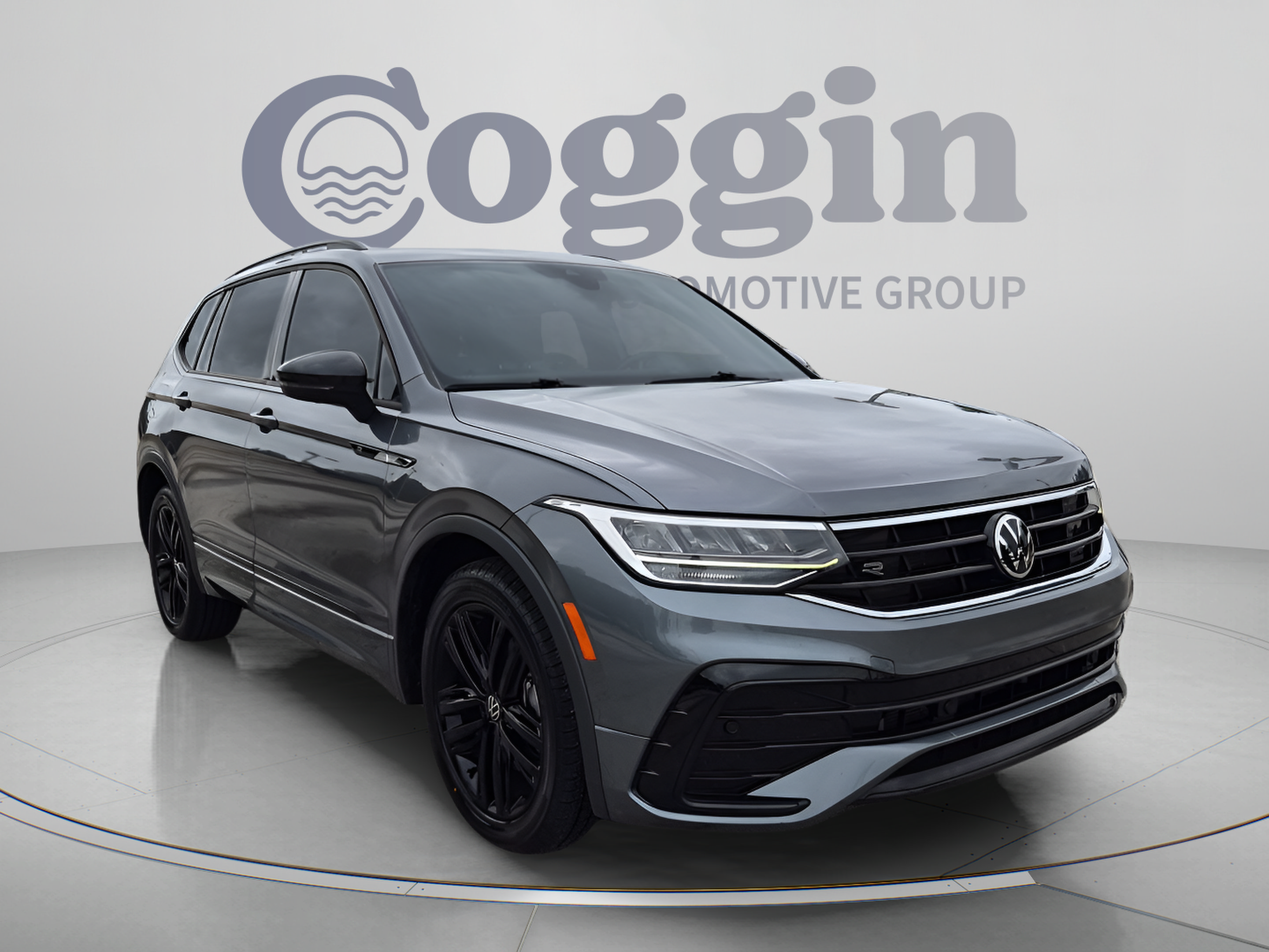 Used 2022 Volkswagen Tiguan SE R-Line FWD image 8