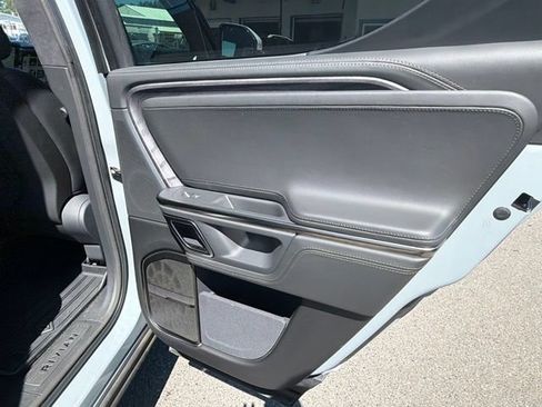 Used 2022 Rivian R1T Adventure AWD/4WD image 11
