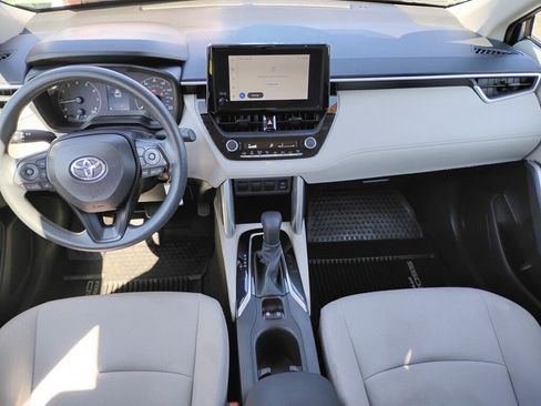 Used 2023 Toyota Corolla Cross L AWD/4WD image 10
