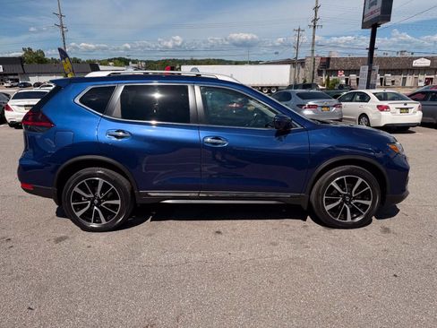 Used 2019 Nissan Rogue SL w/ Premium Package AWD/4WD image 5
