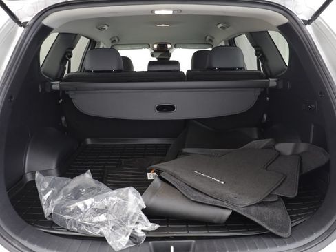 Used 2022 Hyundai Santa Fe SEL w/ Cargo Package AWD/4WD image 16