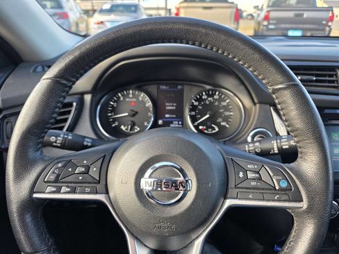 Used 2019 Nissan Rogue SL image 14