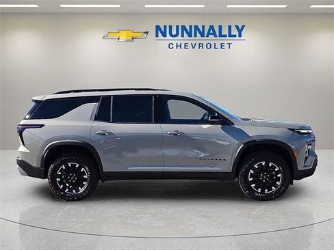 New 2026 Chevrolet Traverse Z71 w/ Enhanced Driving Package image 6