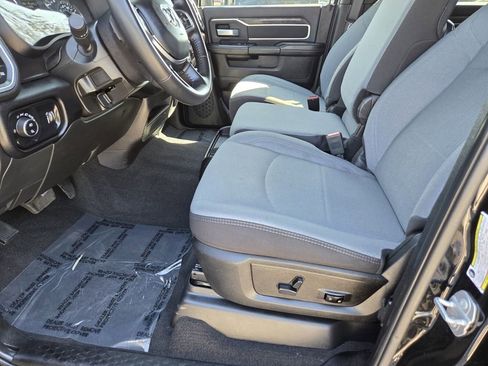 Used 2024 RAM 2500 Big Horn w/ Bed Utility Group image 20