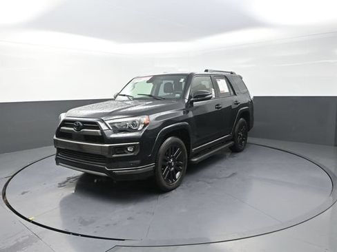 Certified 2021 Toyota 4Runner Nightshade AWD/4WD image 32