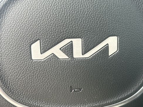 New 2026 Kia Carnival SX FWD image 24