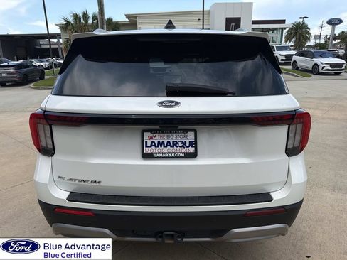 Used 2025 Ford Explorer Platinum RWD image 9