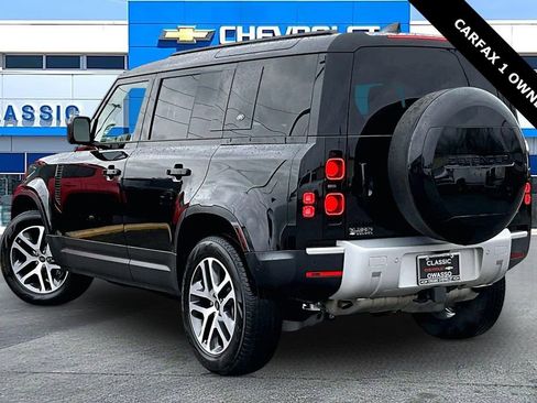 Used 2024 Land Rover Defender 110 S image 4