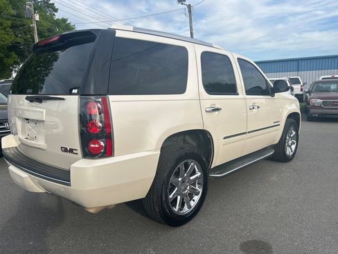 Used 2014 GMC Yukon Denali image 5