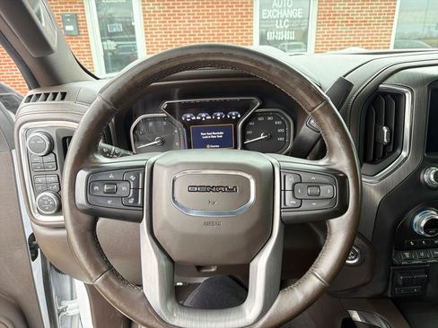 Used 2020 GMC Sierra 2500 Denali w/ Denali Ultimate Package AWD/4WD image 14