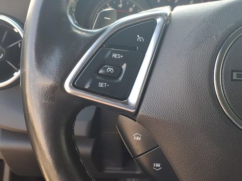 Used 2023 Chevrolet Camaro LT w/ Technology Package RWD image 11