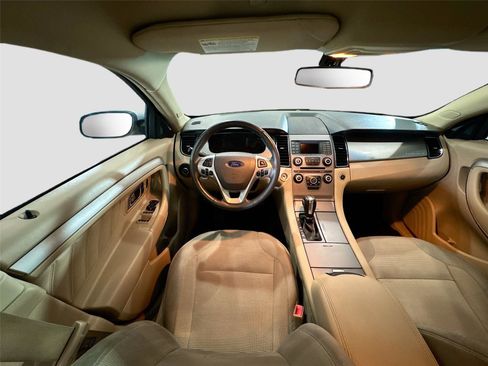 Used 2017 Ford Taurus SEL FWD image 3