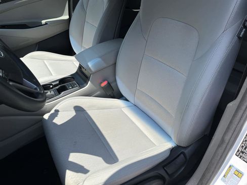 Used 2018 Hyundai Tucson SE image 11