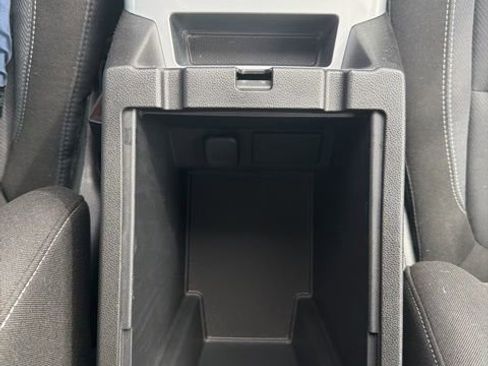 Used 2024 Chevrolet Blazer LT w/ Convenience Package FWD image 19