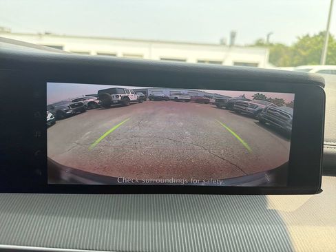 Used 2025 Nissan Murano SV AWD/4WD image 25