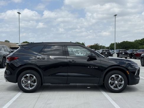 Used 2023 Chevrolet Blazer LT w/ Convenience Package image 3