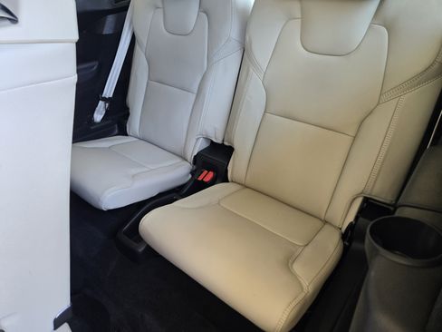 Certified 2022 Volvo XC90 T6 Inscription AWD/4WD image 31