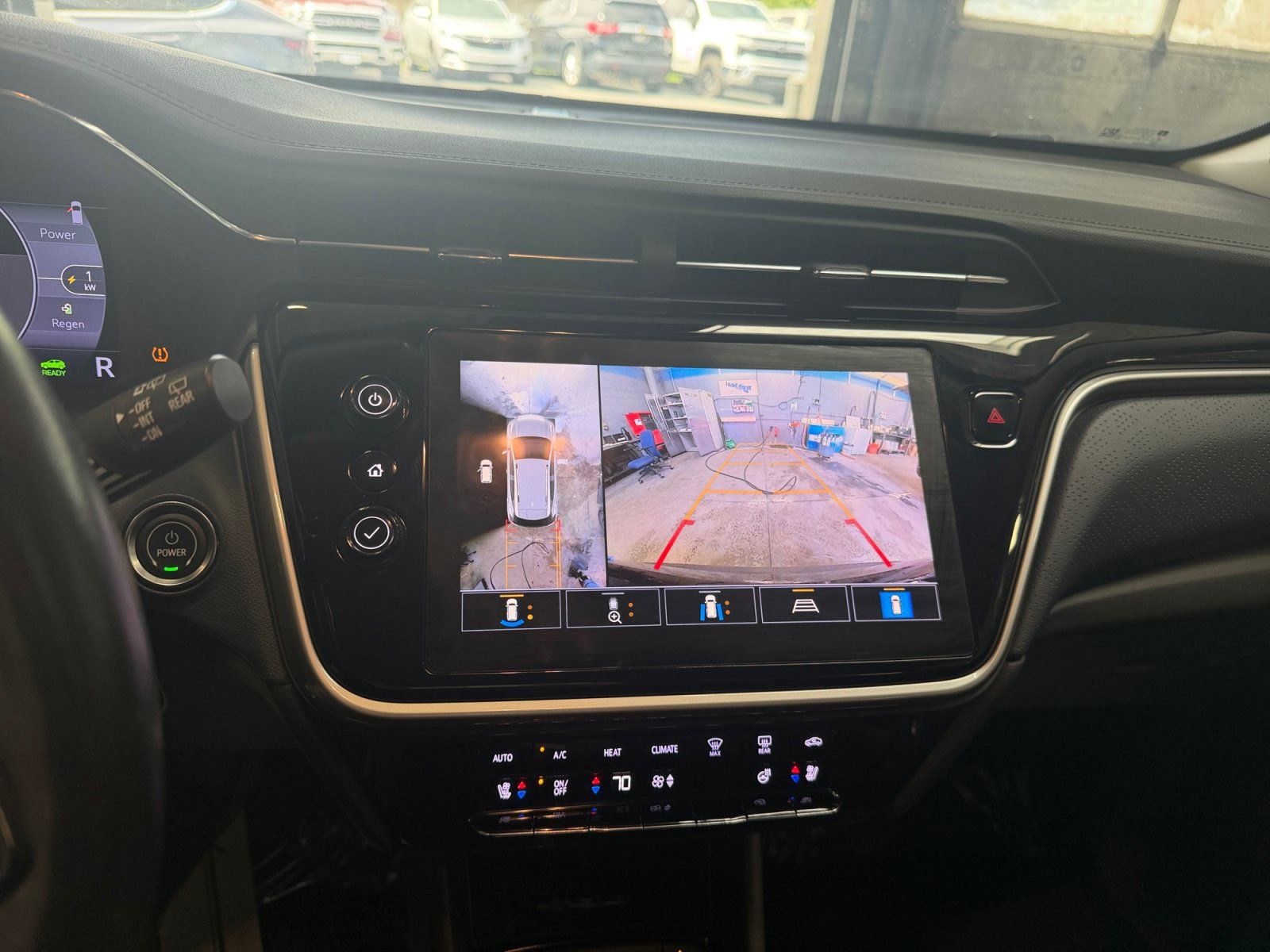 Used 2022 Chevrolet Bolt EUV Premier w/ Sun & Sound Package FWD image 26