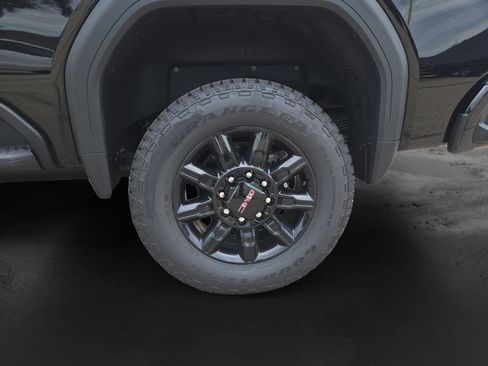 New 2026 GMC Sierra 2500 AT4 w/ AT4 Premium Plus Package AWD/4WD image 13