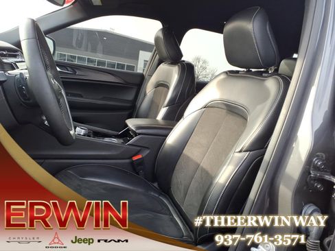 Certified 2023 Jeep Grand Cherokee L Laredo image 12