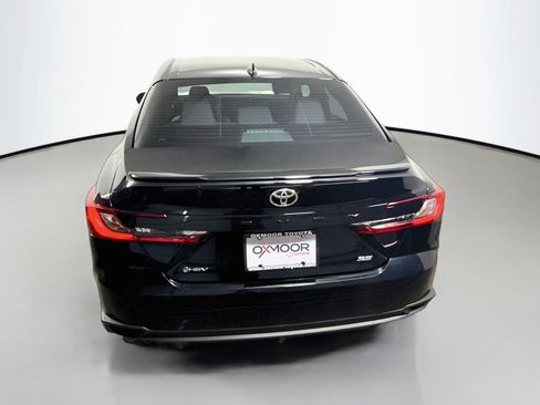 Used 2026 Toyota Camry SE FWD image 6