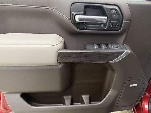 Used 2020 Chevrolet Silverado 2500 LTZ w/ Technology Package image 13