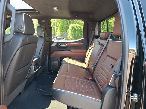 Used 2024 GMC Sierra 1500 Denali Ultimate AWD/4WD image 11