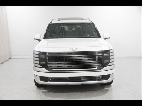 Certified 2026 Hyundai Palisade Calligraphy AWD/4WD image 2