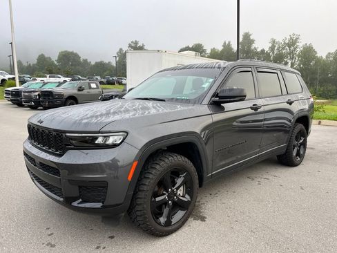 Used 2024 Jeep Grand Cherokee L Altitude AWD/4WD image 1