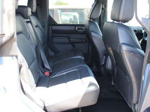 Used 2025 Ford Bronco Outer Banks AWD/4WD image 9