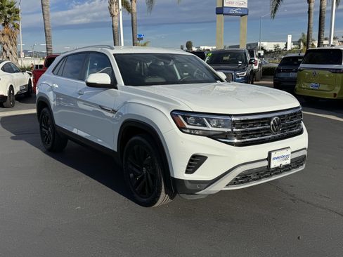 Used 2023 Volkswagen Atlas Cross Sport SE w/ Black Wheel Package image 5
