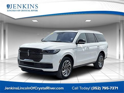 New 2025 Lincoln Navigator Reserve image 1