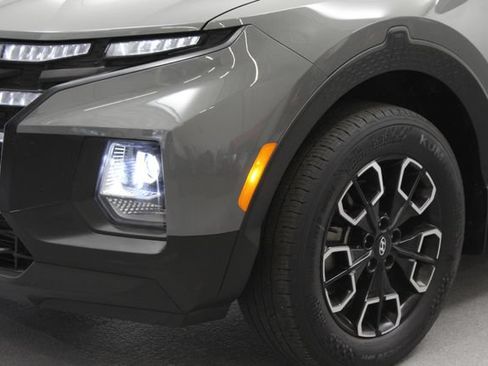 Used 2023 Hyundai Santa Cruz SEL w/ Activity Package FWD image 4