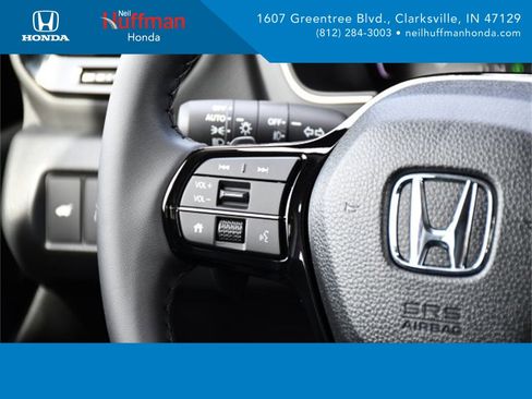 New 2025 Honda Pilot Touring image 24